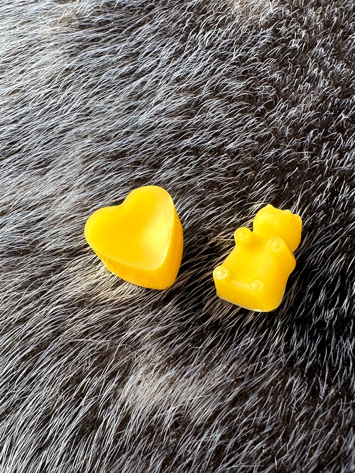 Miniature beeswax
