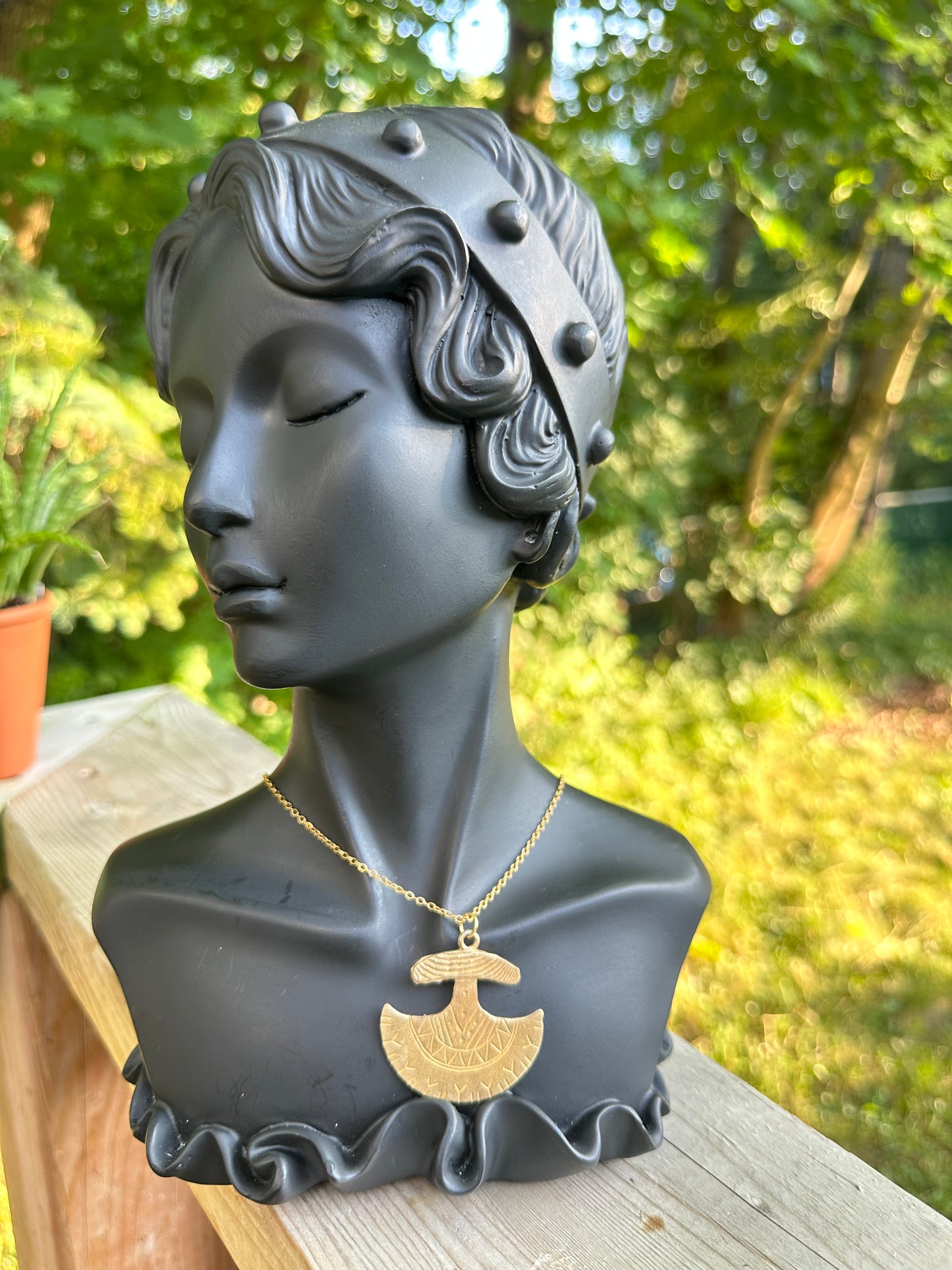 Ulu pendant