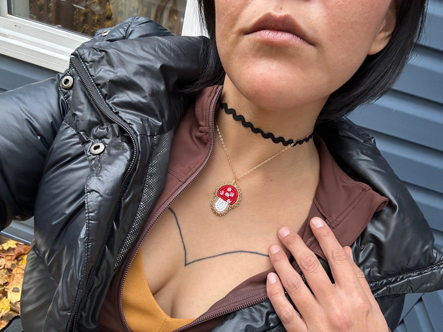 red mushroom choker